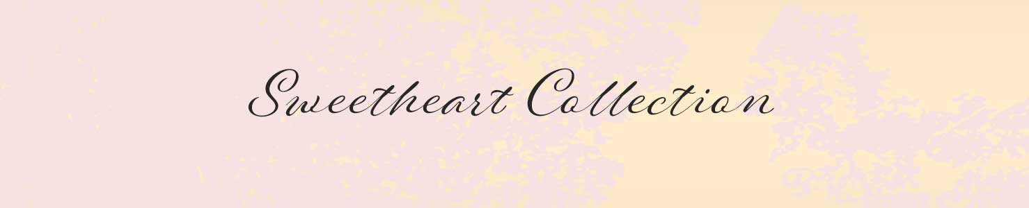 Delicate simple hearts with a beautiful organic shape in silver, solid gold and rose gold.