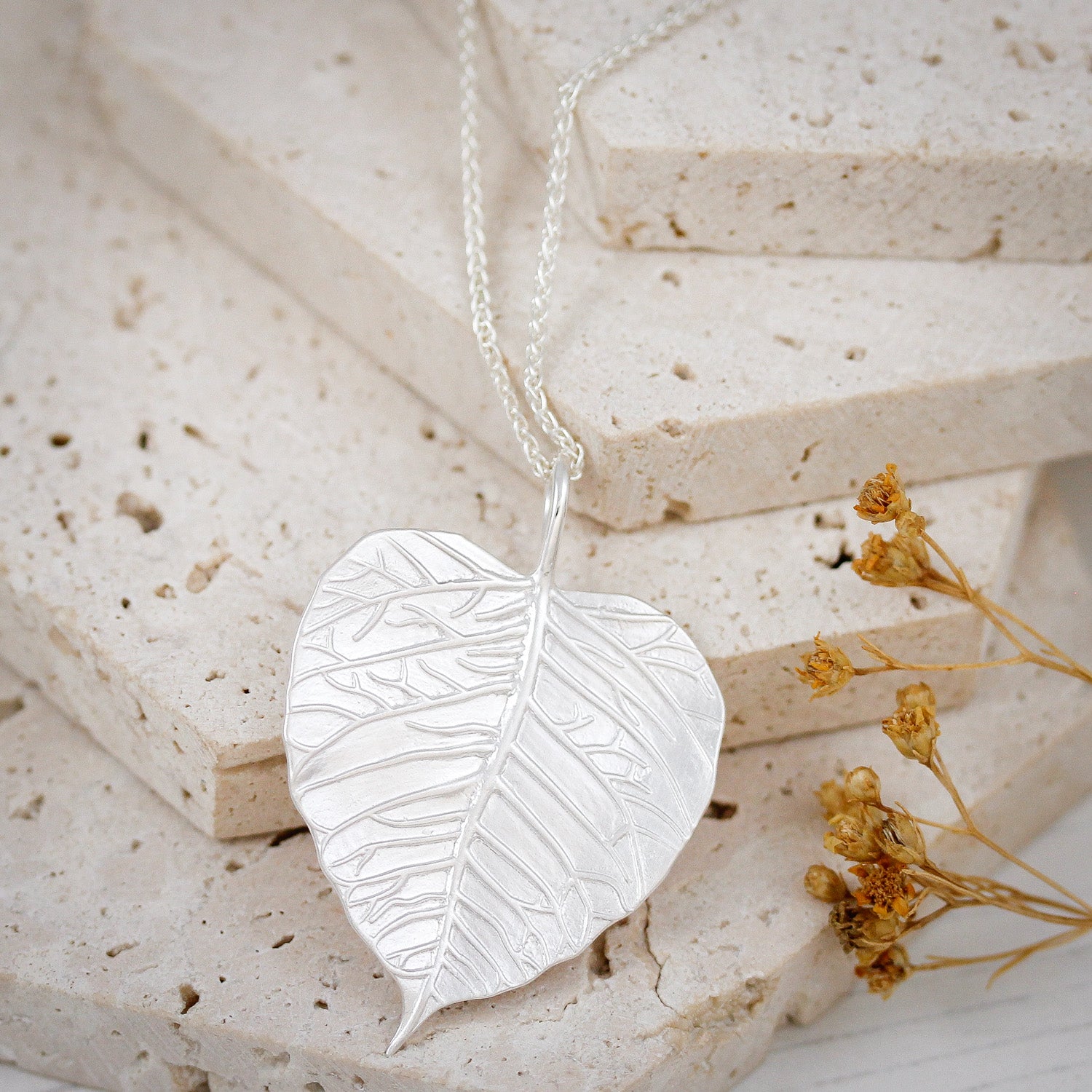 Large leaf silver necklace