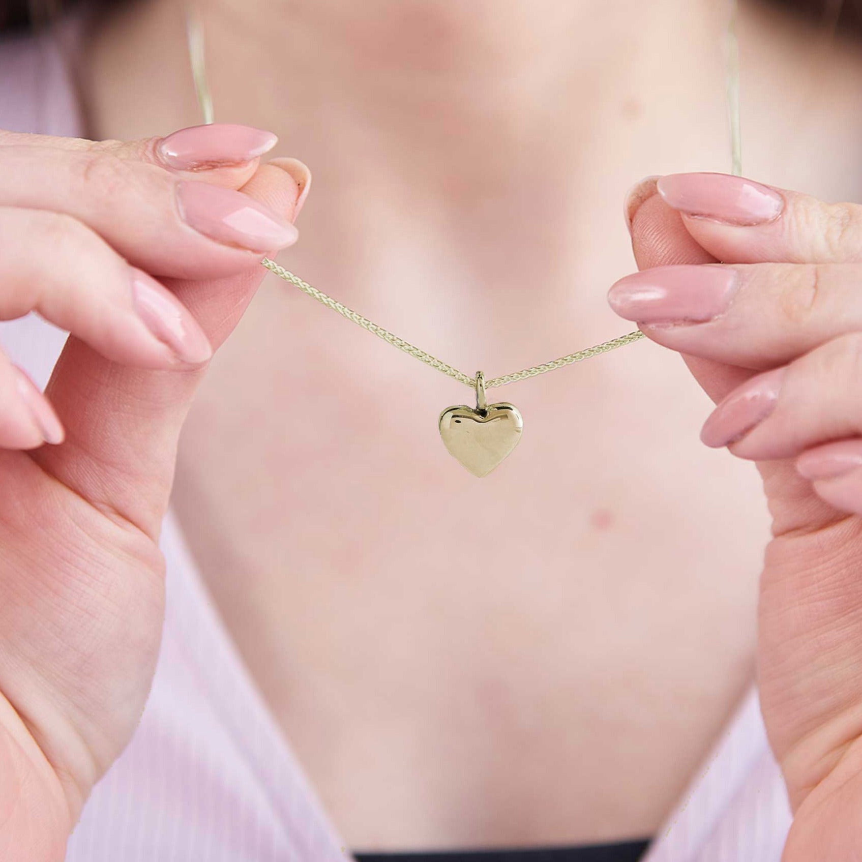 solid gold heart necklace pendant scarlett jewellery uk Brighton