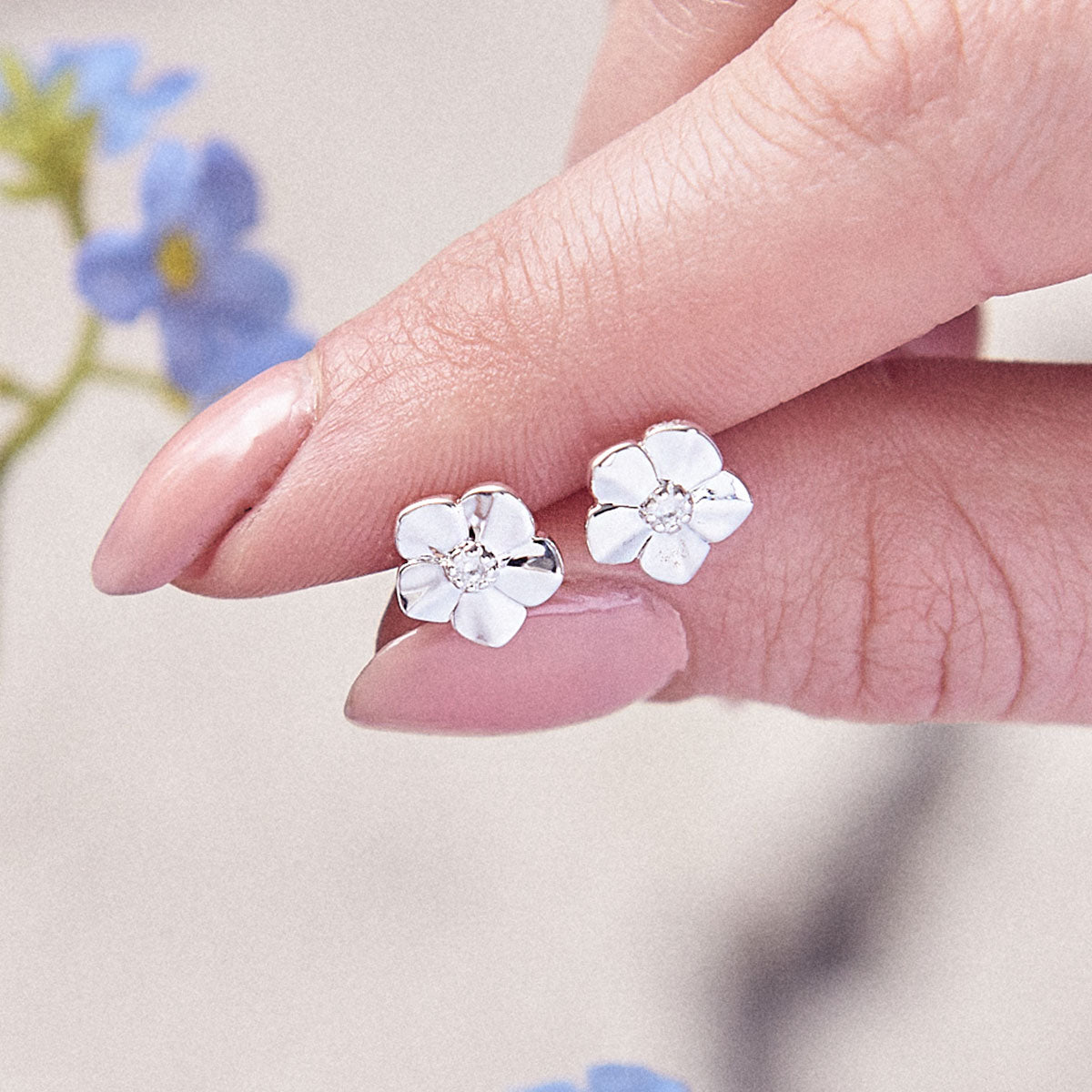 Forget-Me-Not Silver Stud Earrings gift for remembrance and loss from Scarlett Jewellery