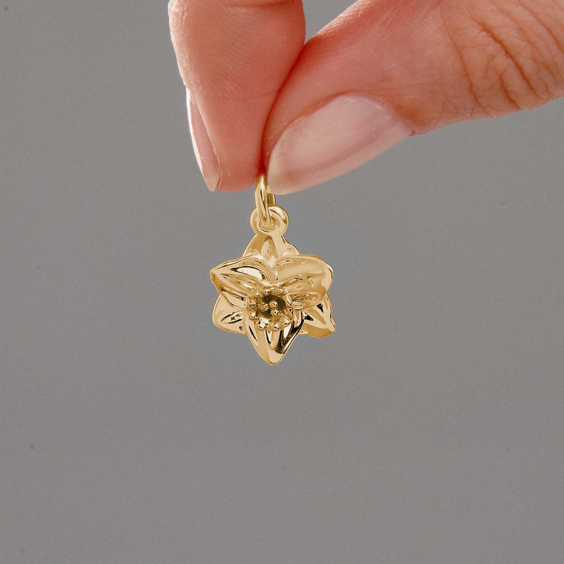 march birth flower charm daffodil narcissus jonquil scarlett jewellery uk