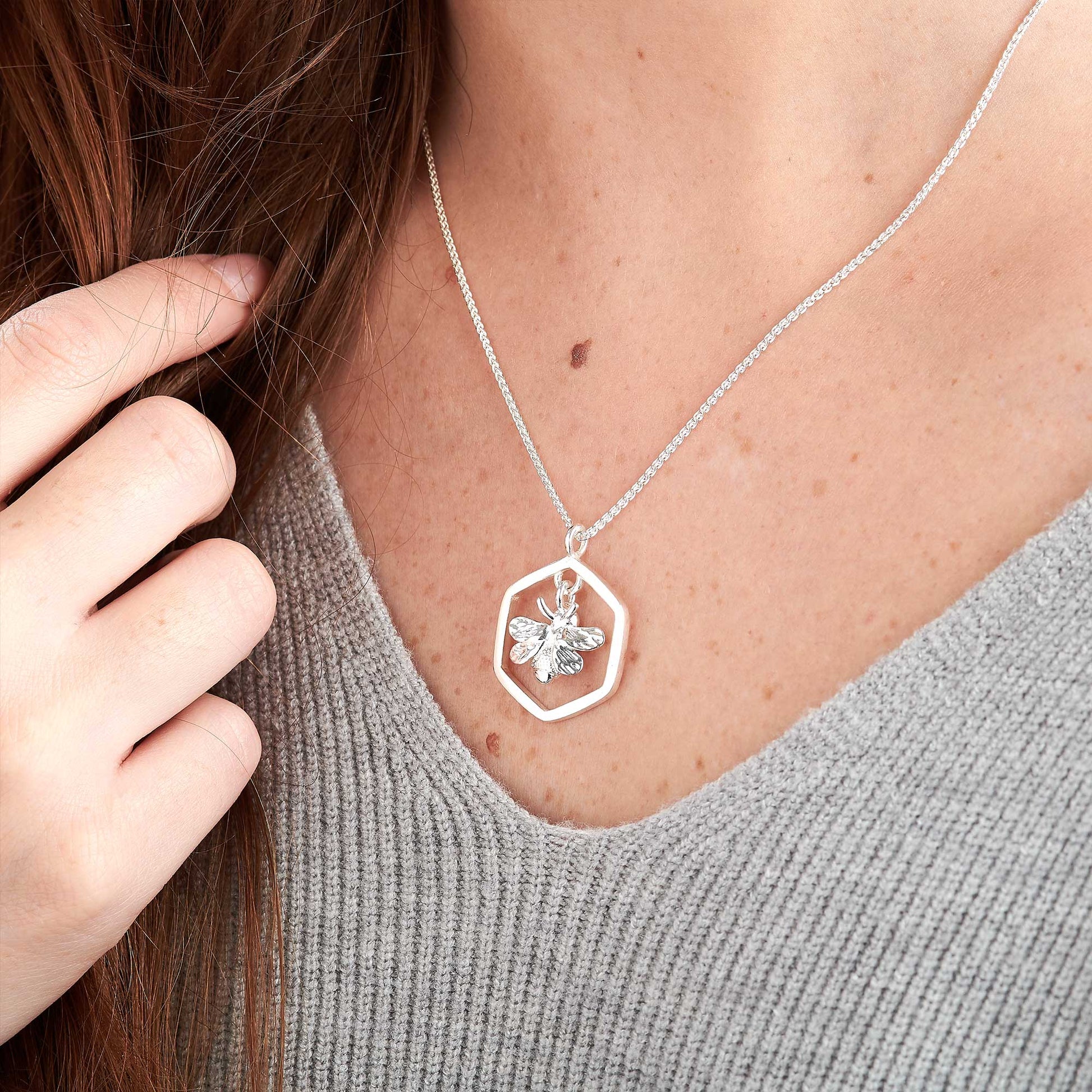 honey bee solid sterling silver honeycomb hexagon necklace scarlett jewellery