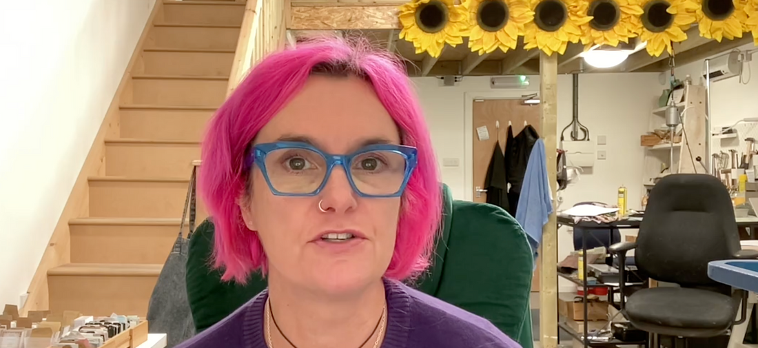 Protecting Yourself From AI-Generated Fake Jewellery Retailers