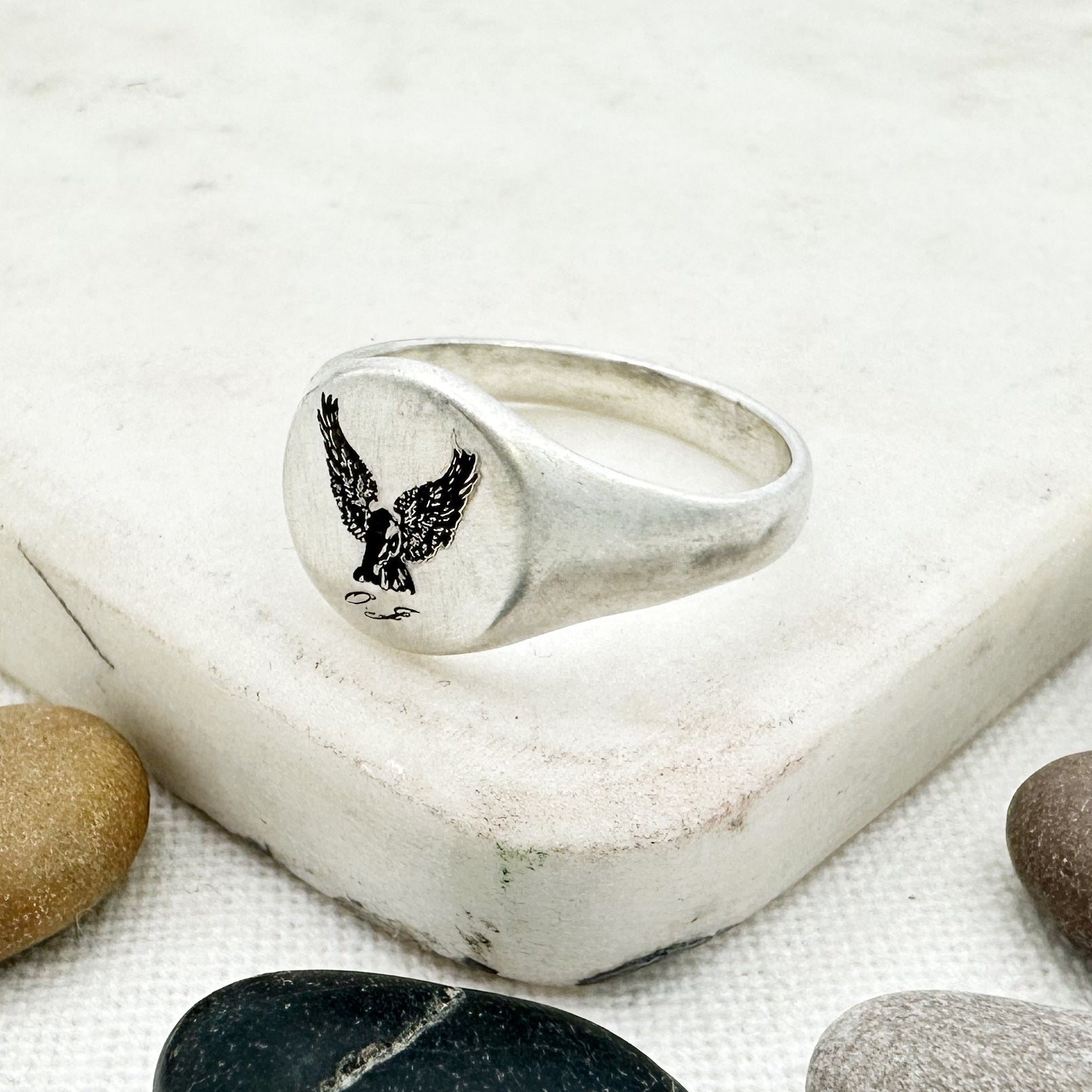 custom wngraved eagle tattoo signet ring 