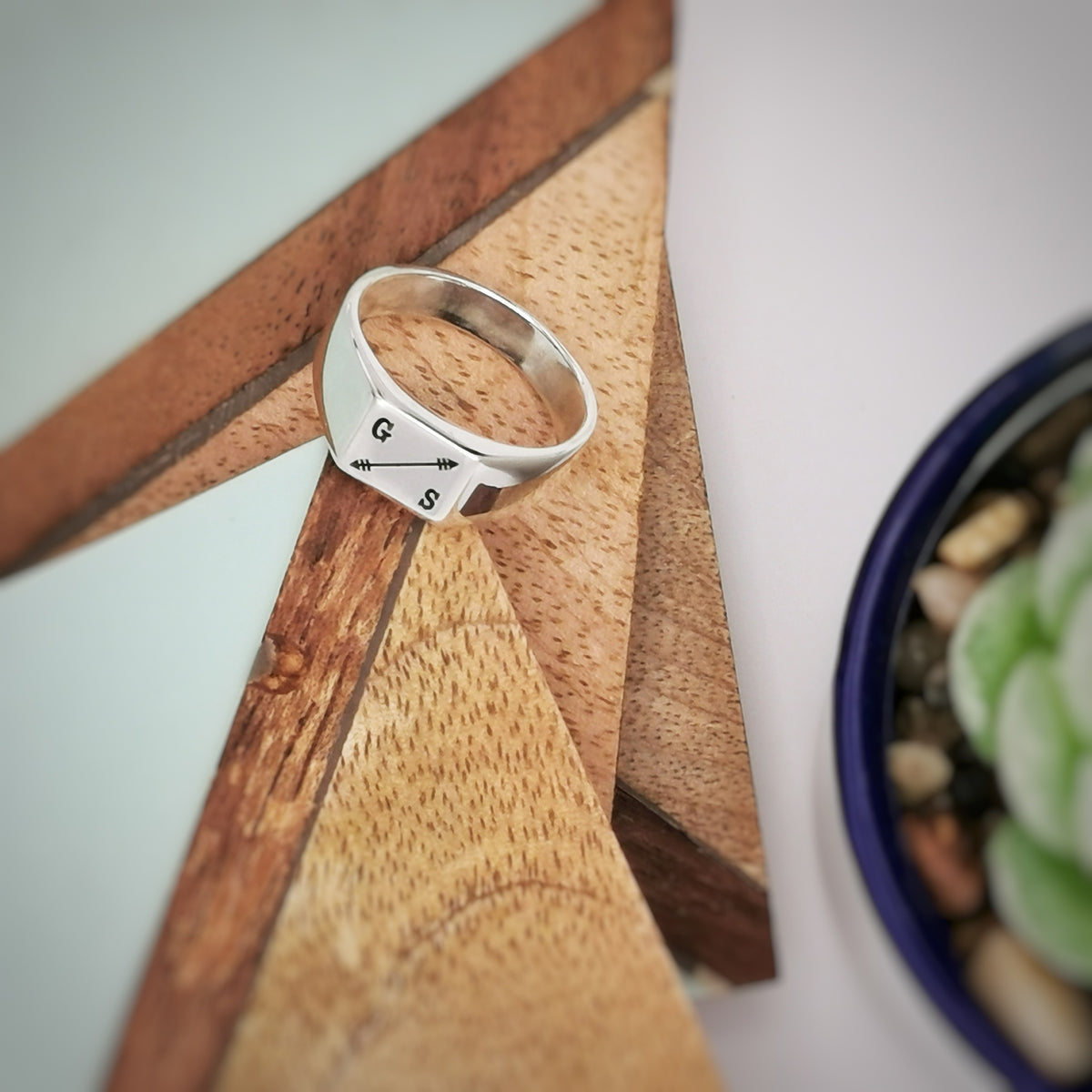 Personalised Men&#39;s Gift - Sterling Silver Adventure Arrow Ring