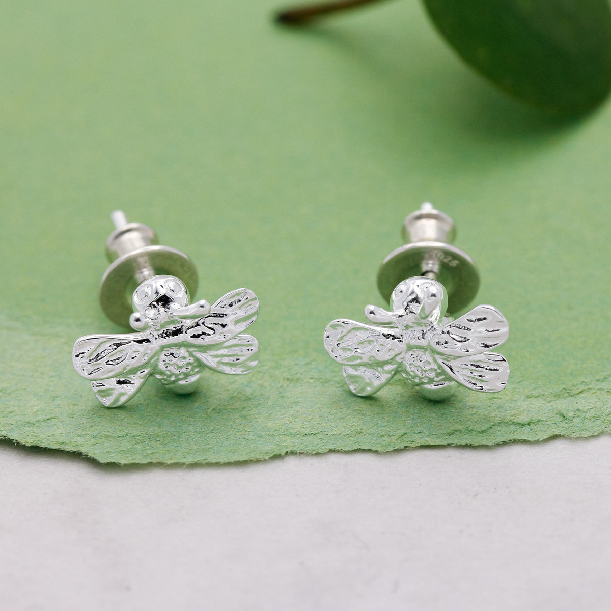 silver bee stud earrings