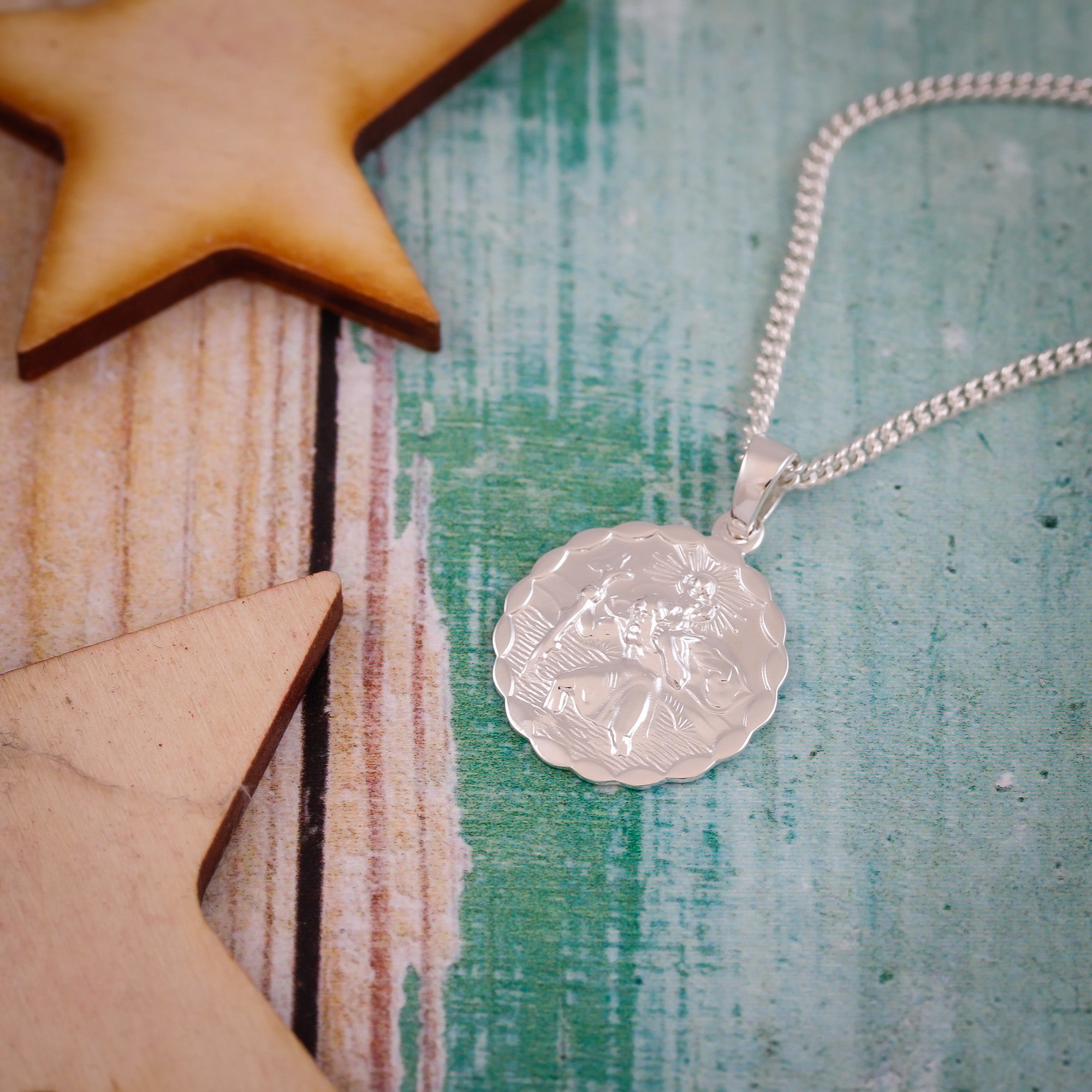 Silver scalloped ellipse St Christopher necklace on 2.1mm silver curb chain