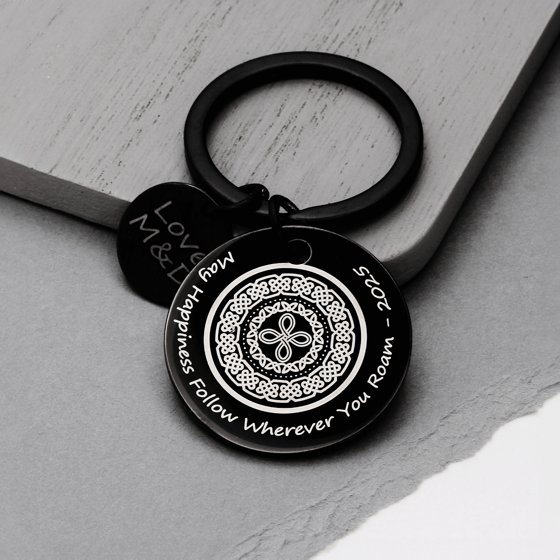 30mm celtic knot personalised key ring