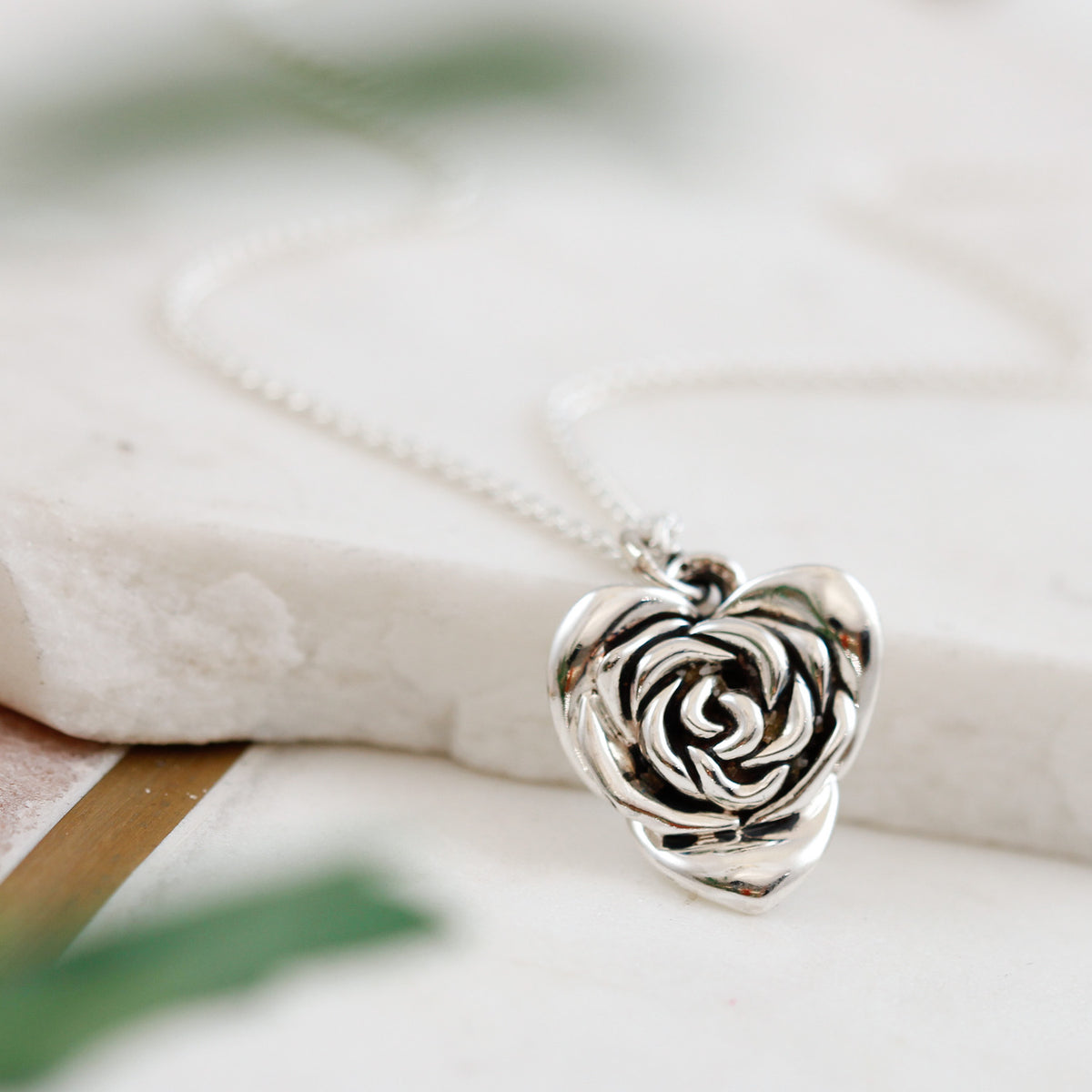 heart shaped rose flower necklace silver floral pendant