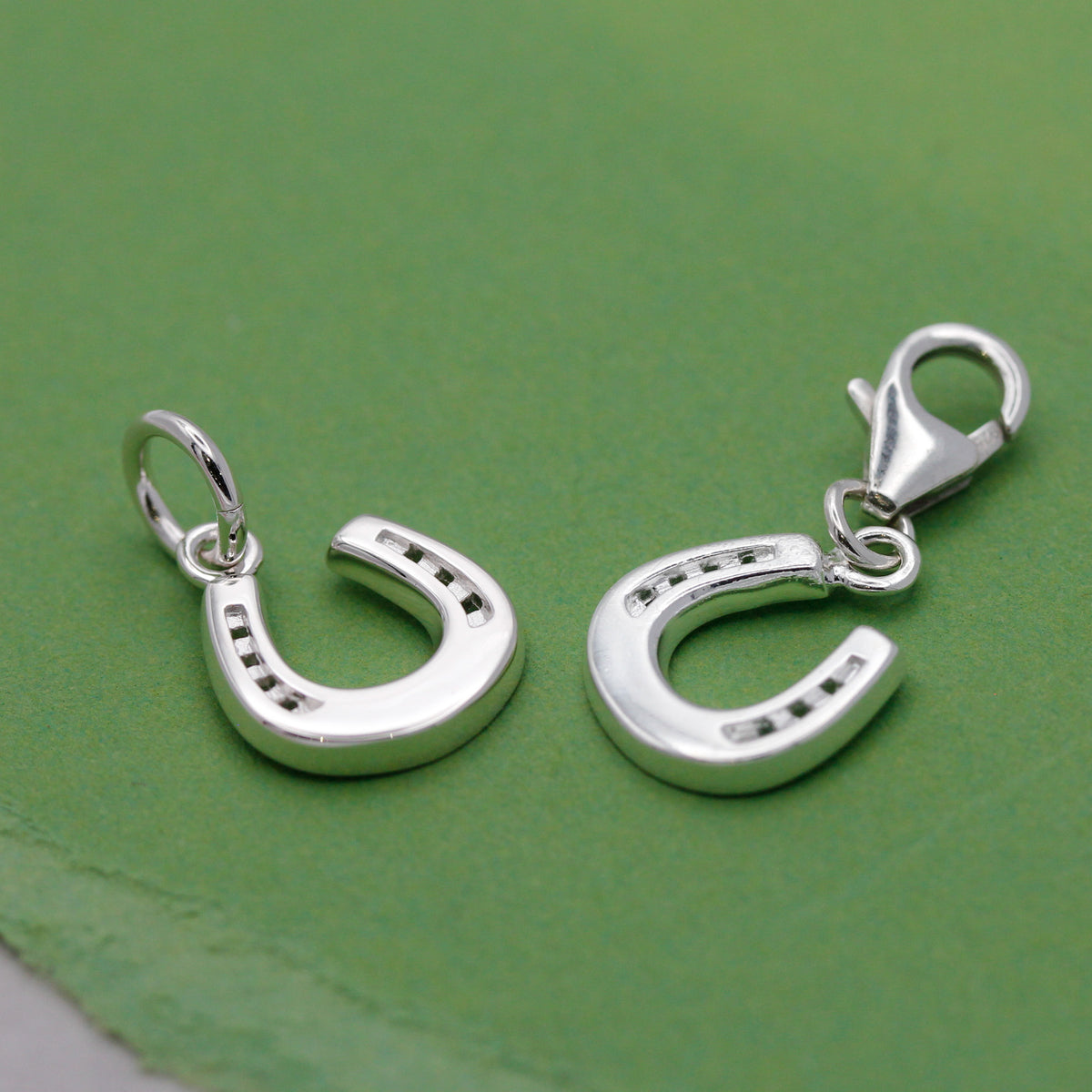 horse shoe lucky charm with jump ring and clip clasp