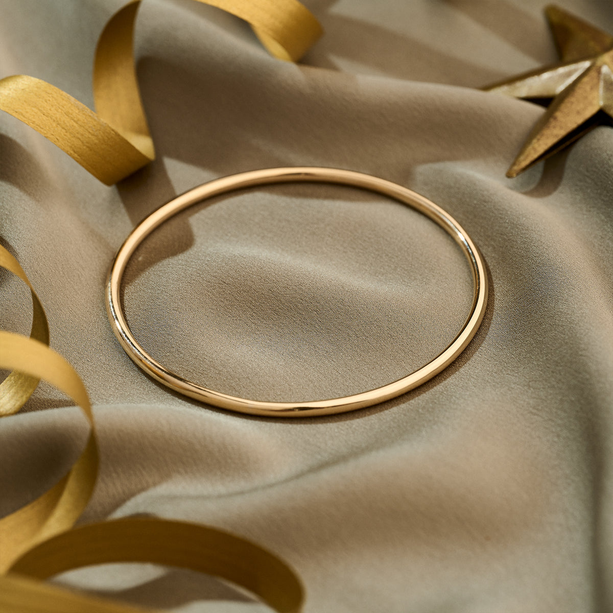 Plain Recycled Solid 9ct Gold Bangle - 3mm Round Wire