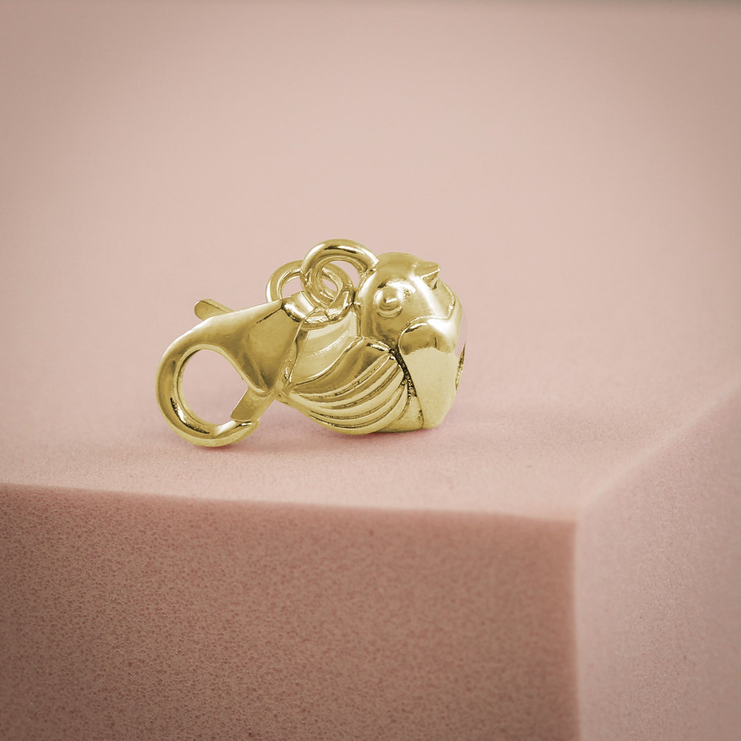 18ct gold plated silver robin redbreast charm with clip on clasp