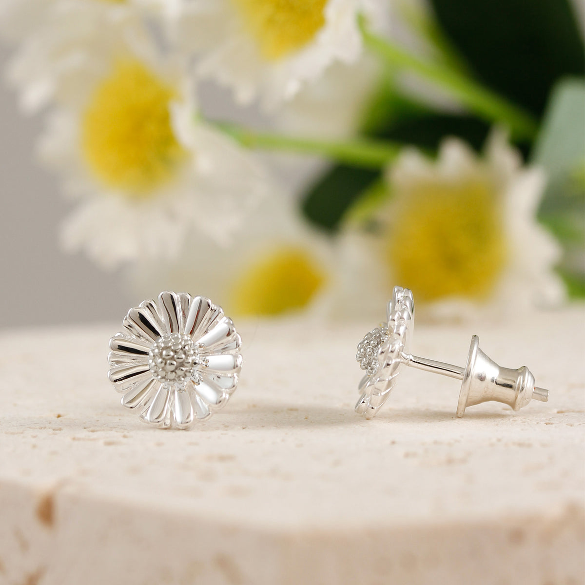 solid silver daisy flower stud earrings scarlett jewellery