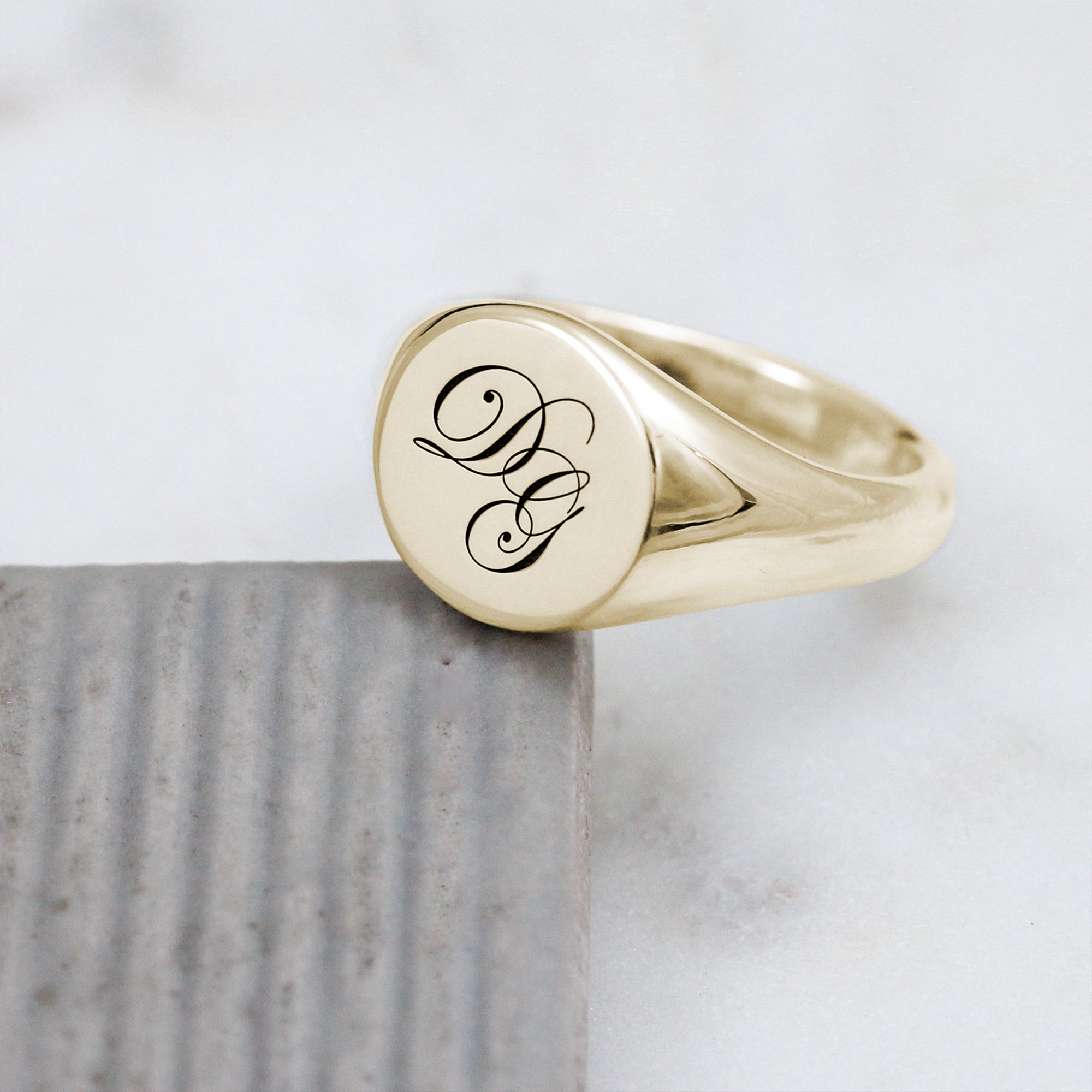 solid gold personalised signet ring not hollow inside 9 carat