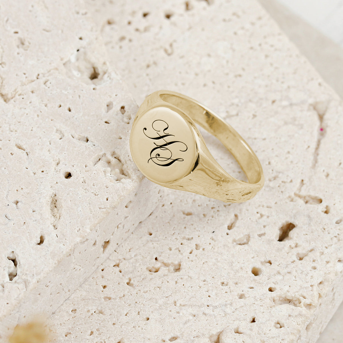 solid gold personalised signet ring not hollow inside 9 carat