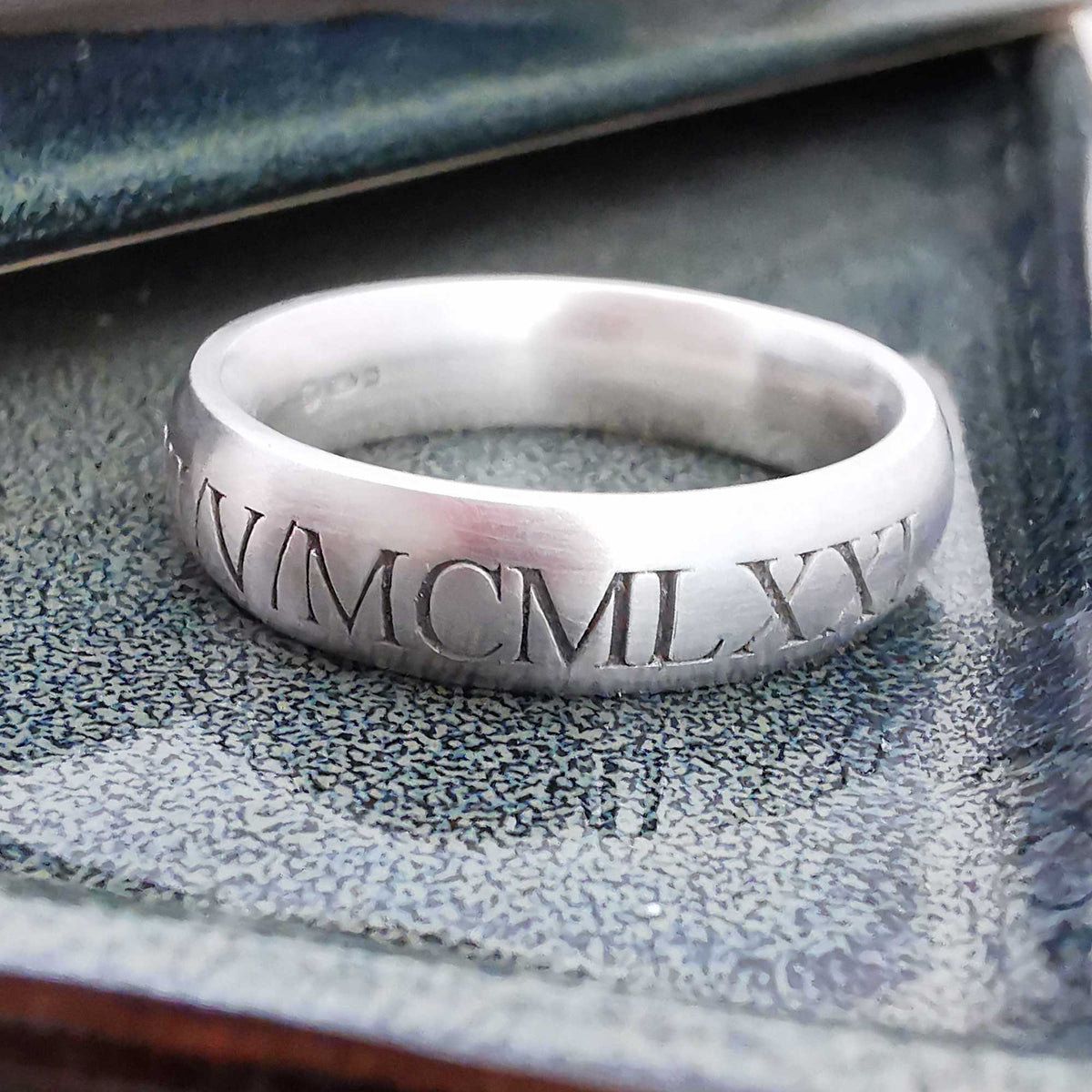 solid silver mens roman numerals silver ring engraved custom date birthday wedding day