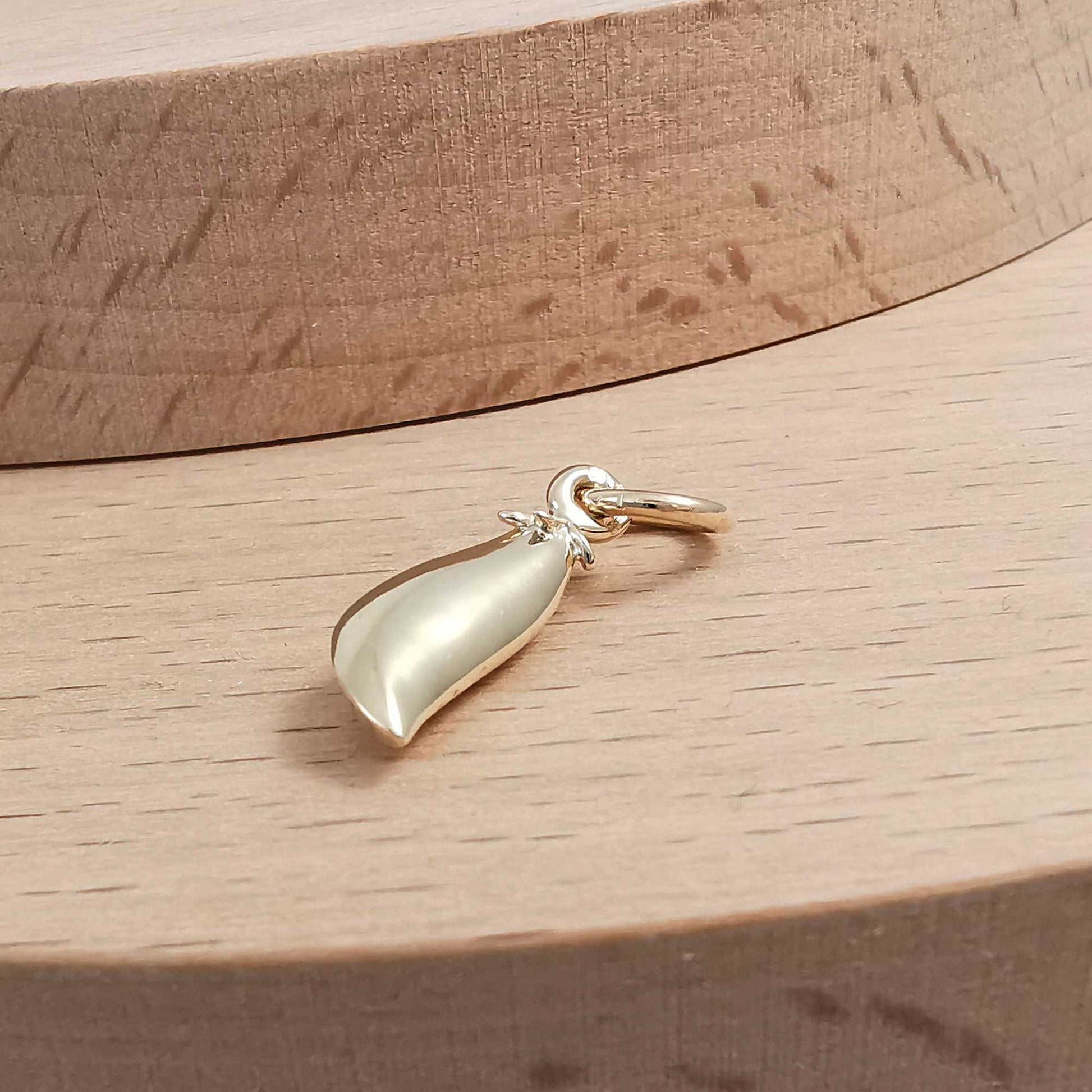 solid gold two peas in a pod bracelet charm scarlett jewellery UK
