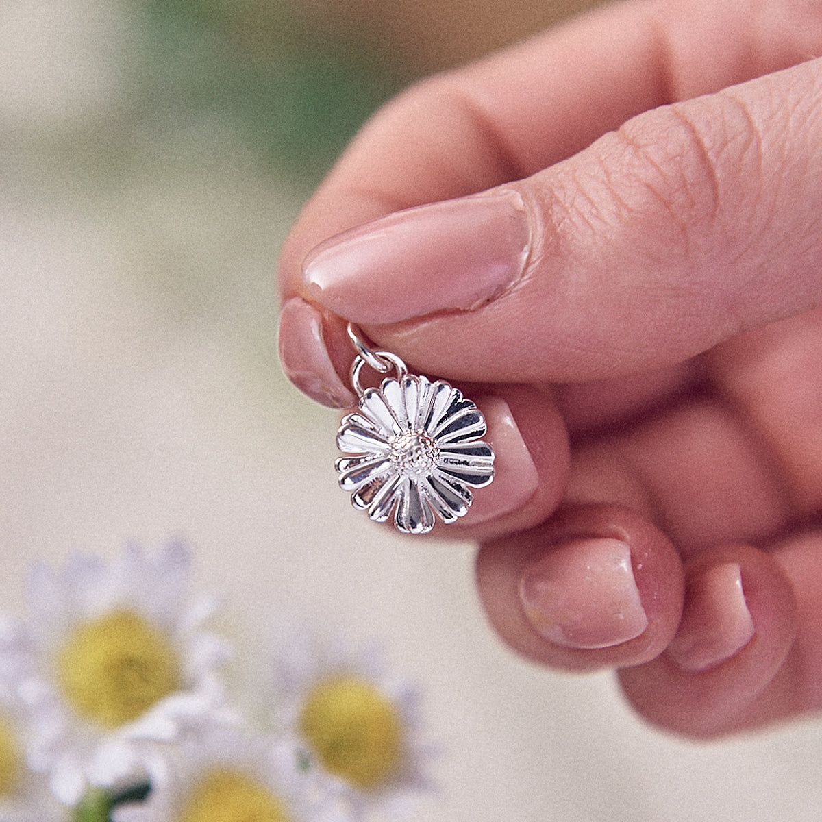 Silver Daisy Charm For Bracelet or Necklace