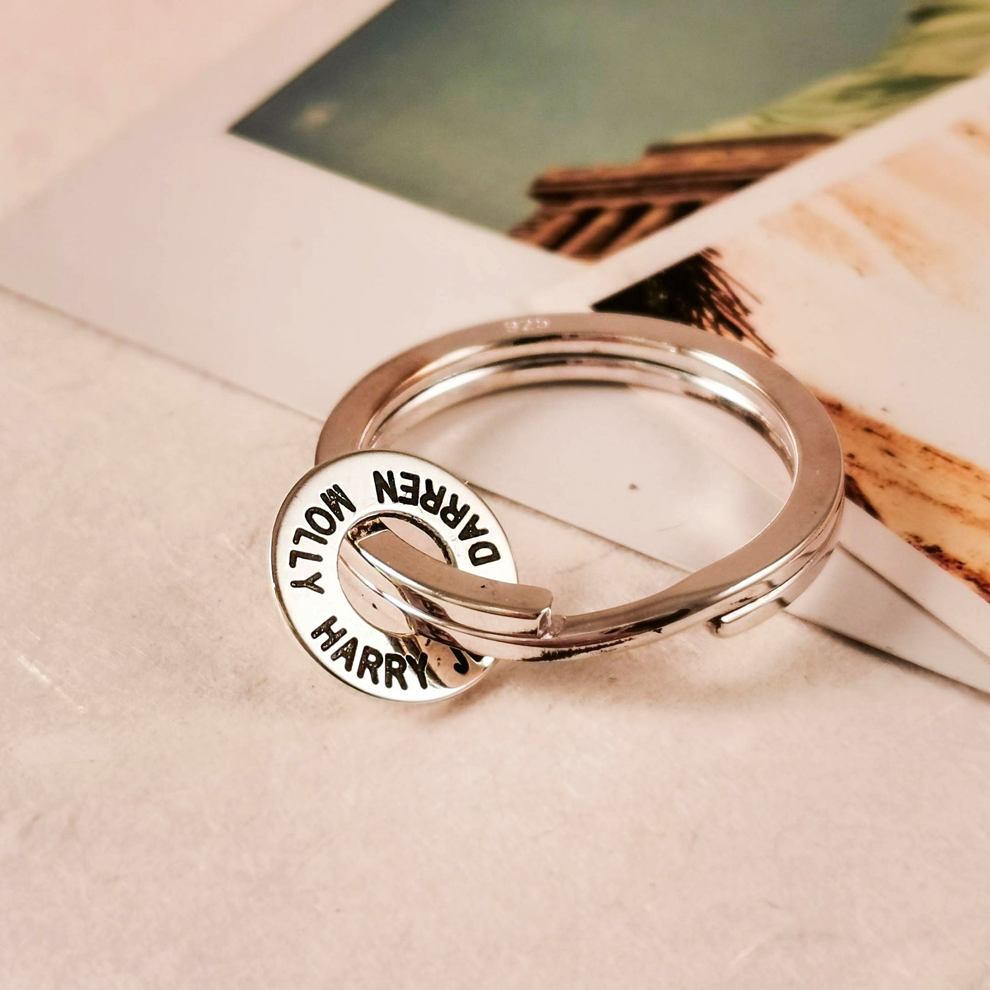 family circle spinner keyring solid silver engraved family initials gift from the kids
