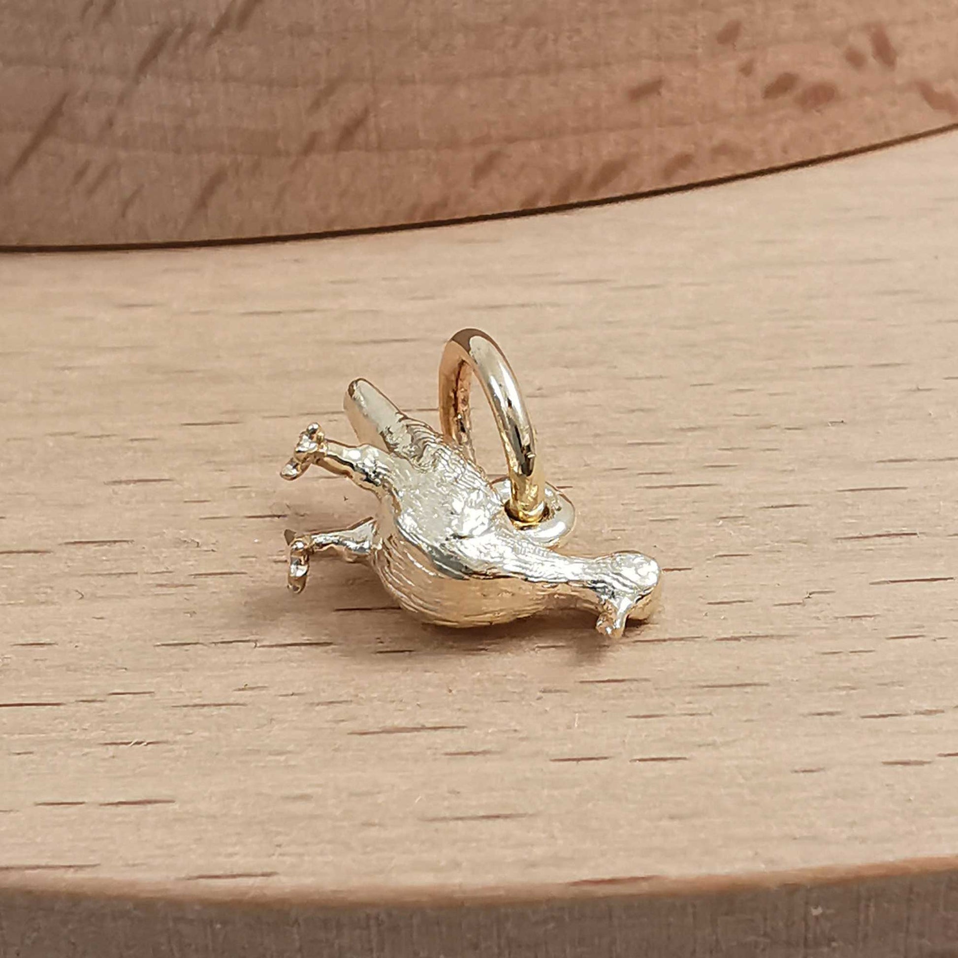 solid gold seagull bird charm scarlett jewellery Brighton UK