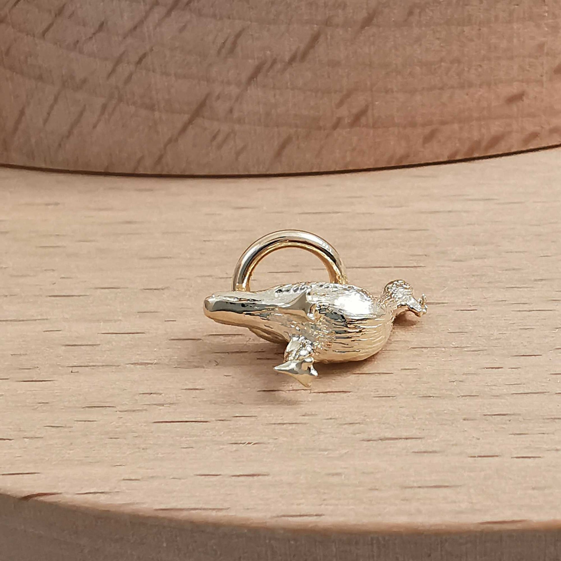 solid gold seagull bird charm scarlett jewellery Brighton UK