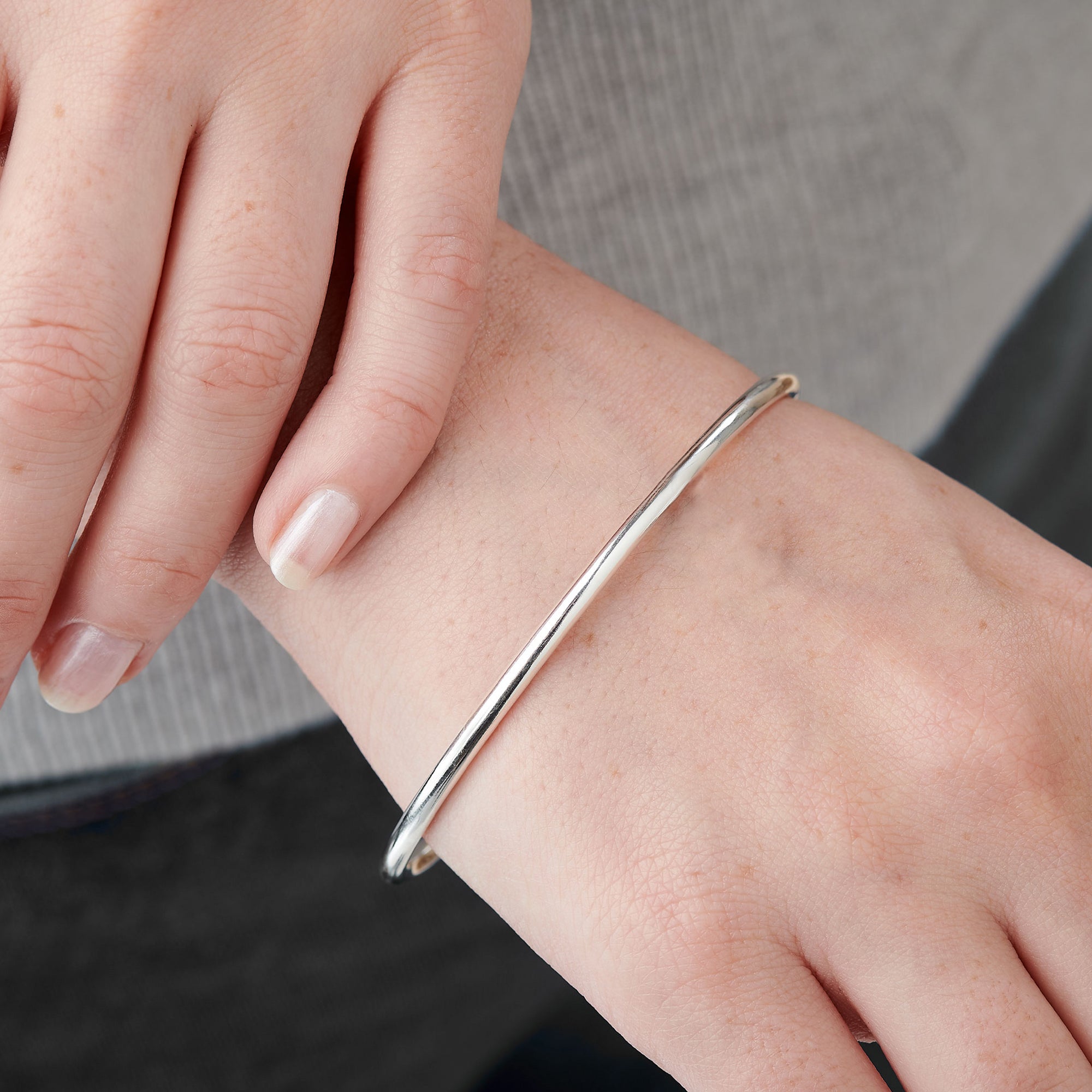 plain round wire silver bangle 3mm thick 60mm inside diameter