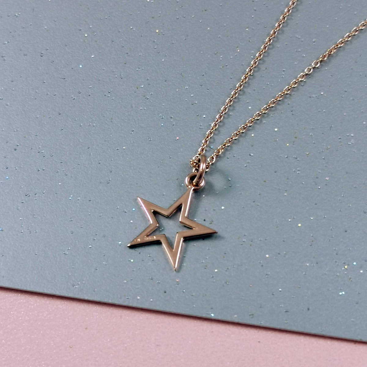 Outline Star Rose Gold Necklace