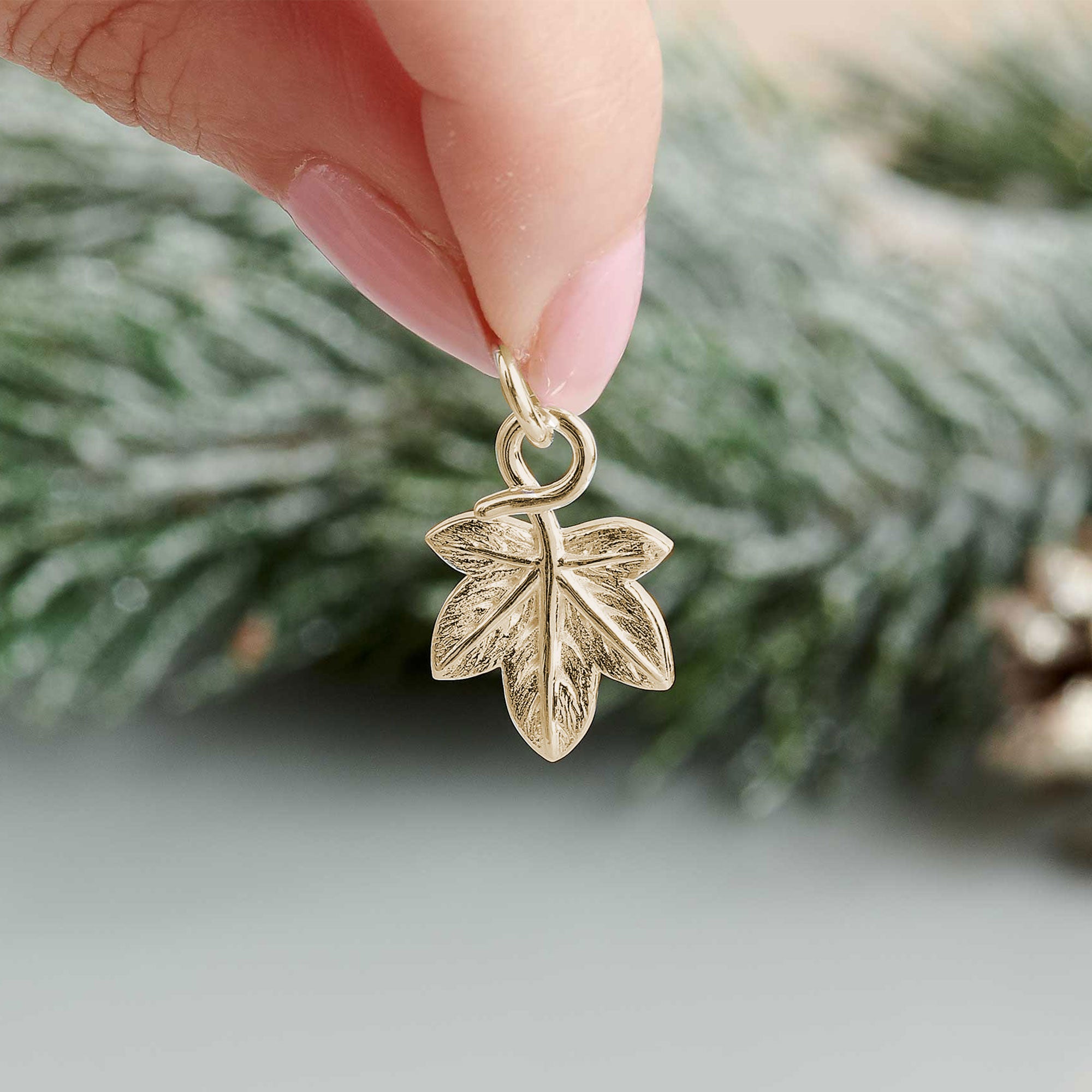 solid 9k gold ivy leaf bracelet charm chelsea flower show 