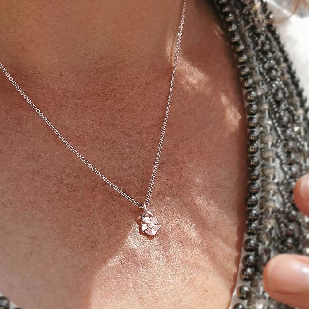 solid rose gold delicate plain necklace chain Scarlett Jewellery